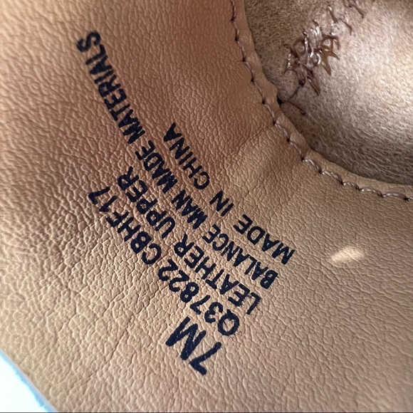 Korks | Suede Ankle Booties | 7M - Picture 9 of 13